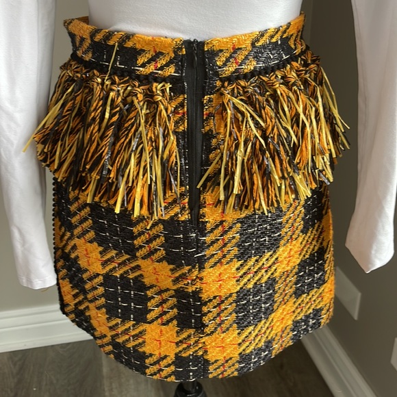 Adorable couture skirt. XS - Picture 2 of 3